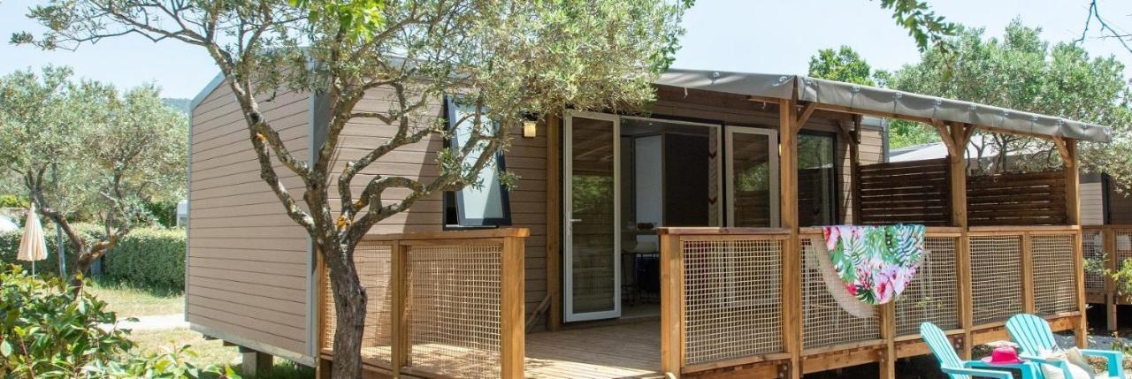 Camping International D'Aups Exteriér fotografie
