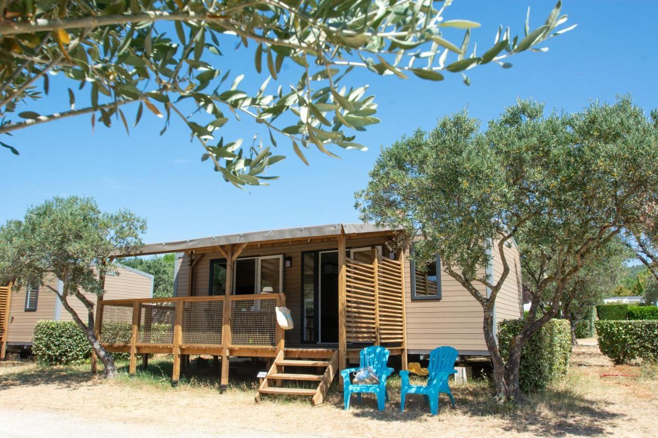 Camping International D'Aups Exteriér fotografie
