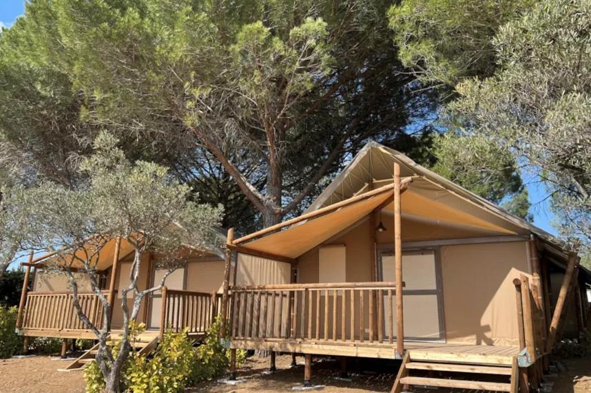 Camping International D'Aups Exteriér fotografie